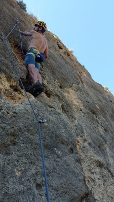 Image 1 from José Antonio of Singing Rock - Kletterhelm Hex - Climbing helmet