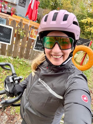 Image 1 from Simone of Castelli - Women's Squadra Stretch Jacket - Cycling jacket