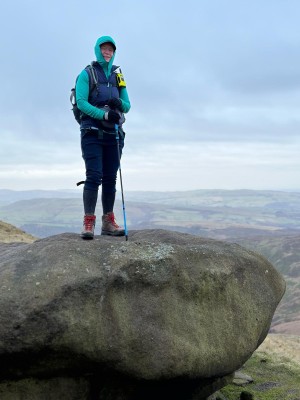 Image 1 from Lesley of Darn Tough - Women's Mountaineering OTC Heavyweight w. Cushion - Walking socks